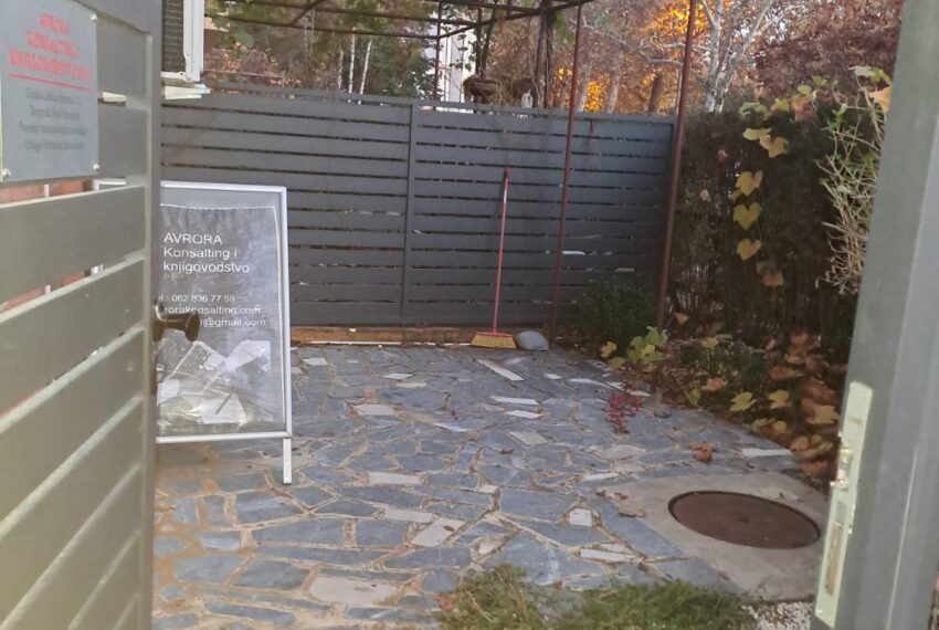 IMG-c98f12b40e2cf0cf064ebde71d5ada3b-V